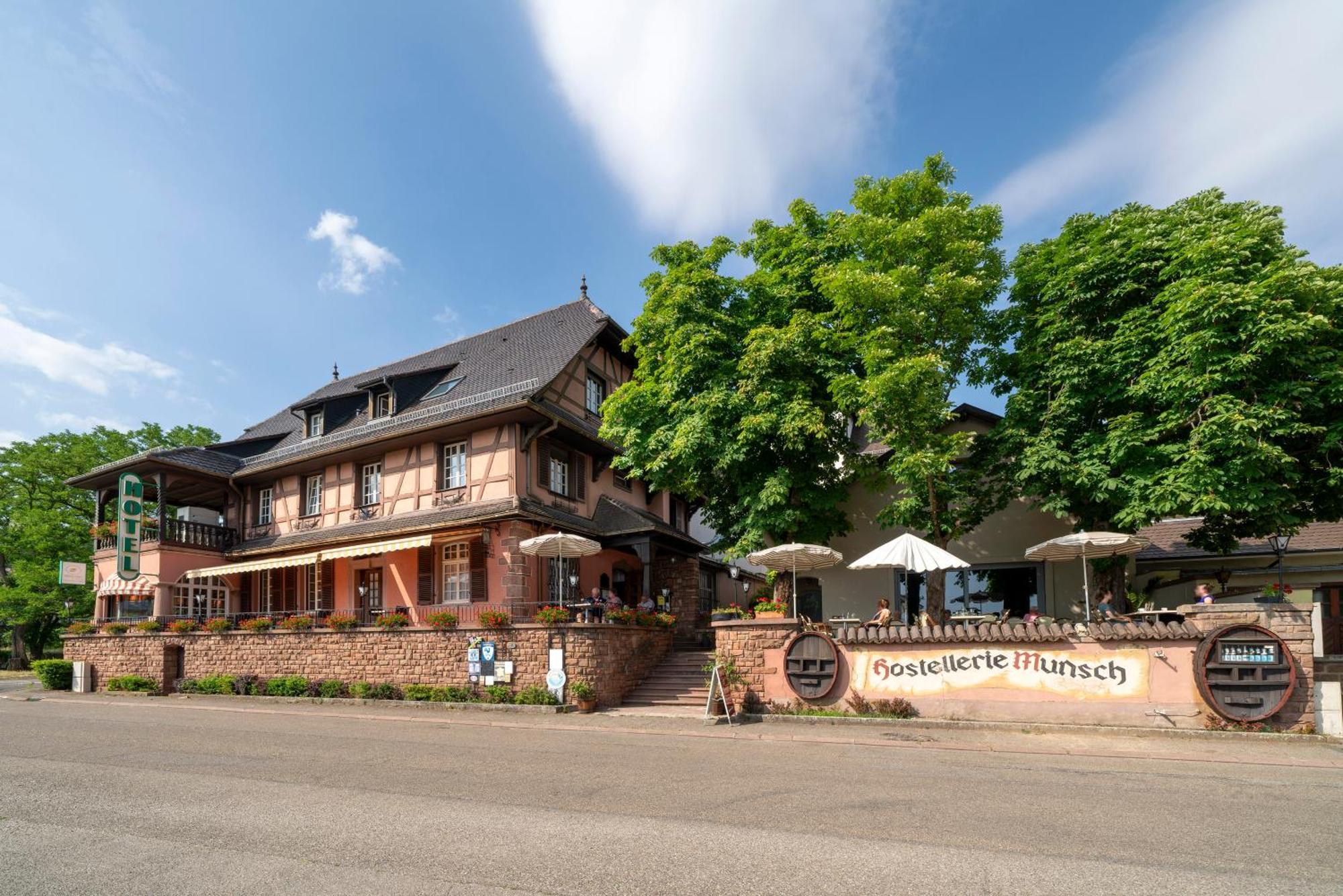 Hotel Munsch Restaurant & Wellness, Colmar Nord - Haut-Koenigsbourg Saint-Hippolyte  Exterior photo